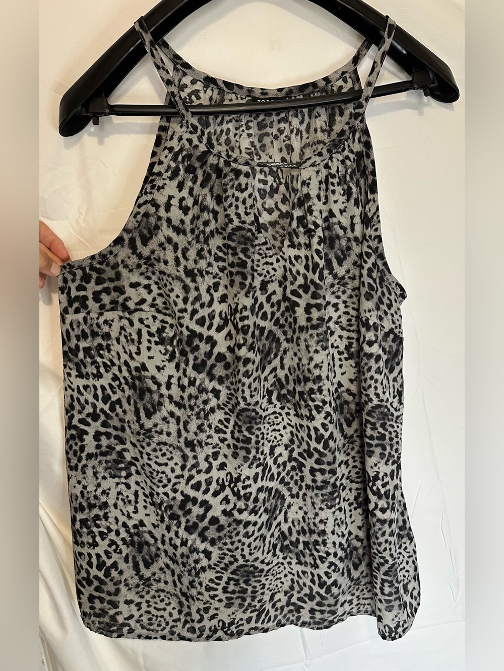 Torrid Grey Leopard Print Halter Top size 0 (12/14)